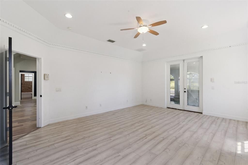 For Sale: $1,100,000 (3 beds, 4 baths, 4088 Square Feet)