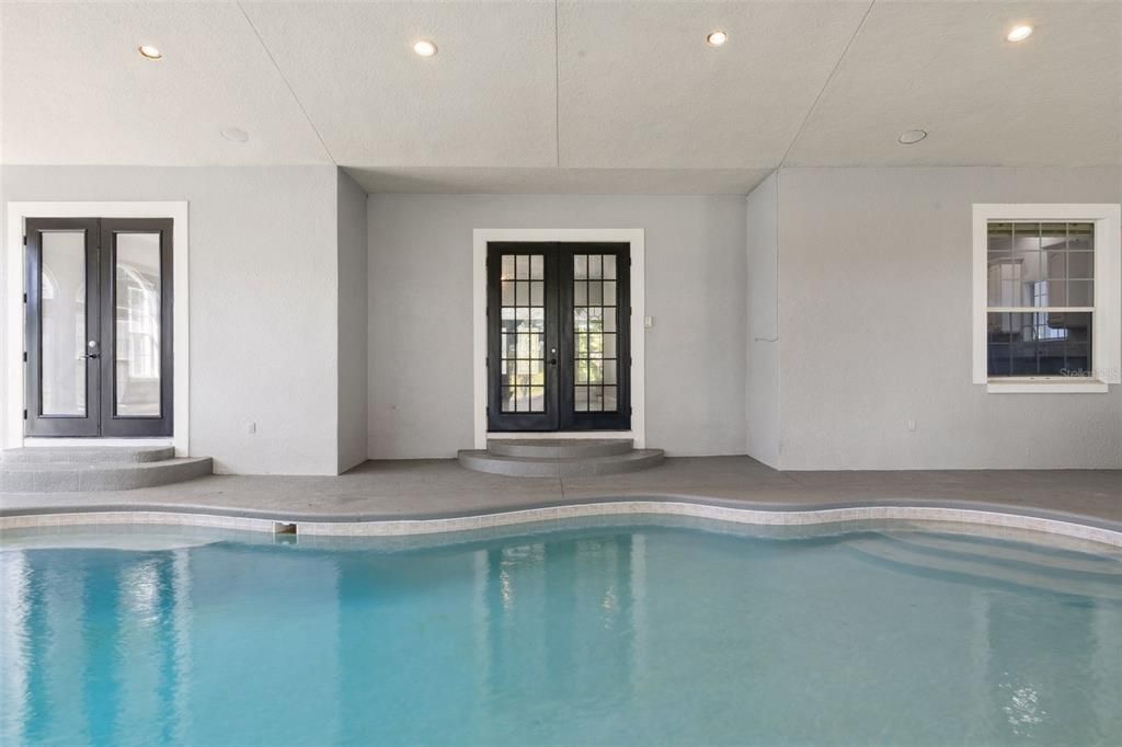 For Sale: $1,100,000 (3 beds, 4 baths, 4088 Square Feet)