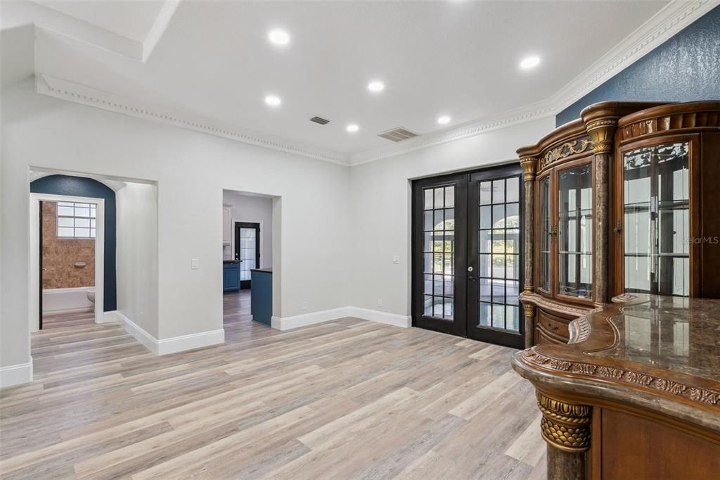 For Sale: $1,100,000 (3 beds, 4 baths, 4088 Square Feet)