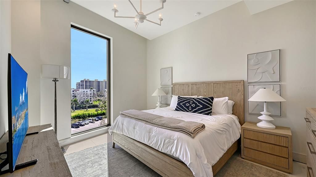 For Sale: $2,400,000 (2 beds, 2 baths, 2154 Square Feet)