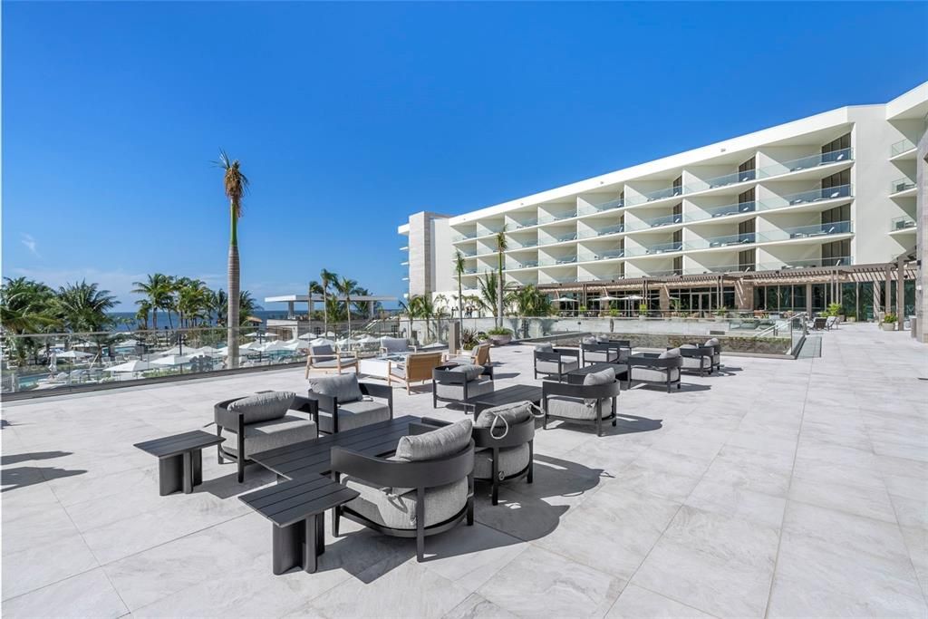 For Sale: $2,400,000 (2 beds, 2 baths, 2154 Square Feet)