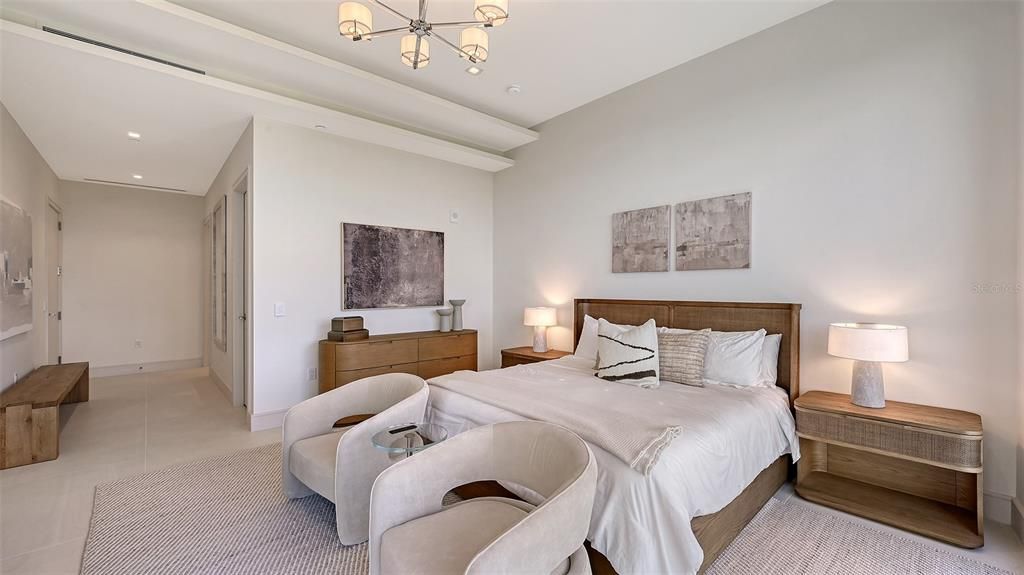 For Sale: $2,400,000 (2 beds, 2 baths, 2154 Square Feet)