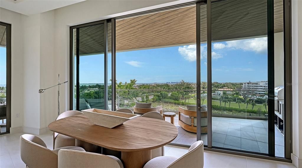 For Sale: $2,400,000 (2 beds, 2 baths, 2154 Square Feet)