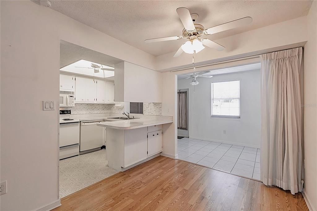 En Renta: $1,450 (2 camas, 2 baños, 965 Pies cuadrados)