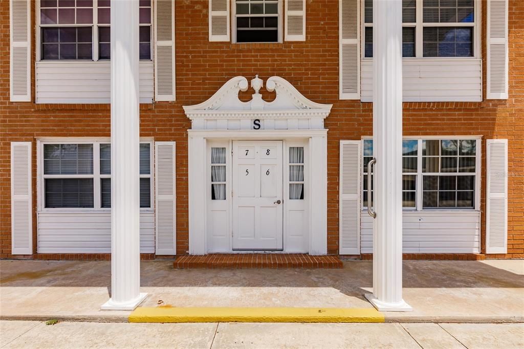 En Renta: $1,450 (2 camas, 2 baños, 965 Pies cuadrados)