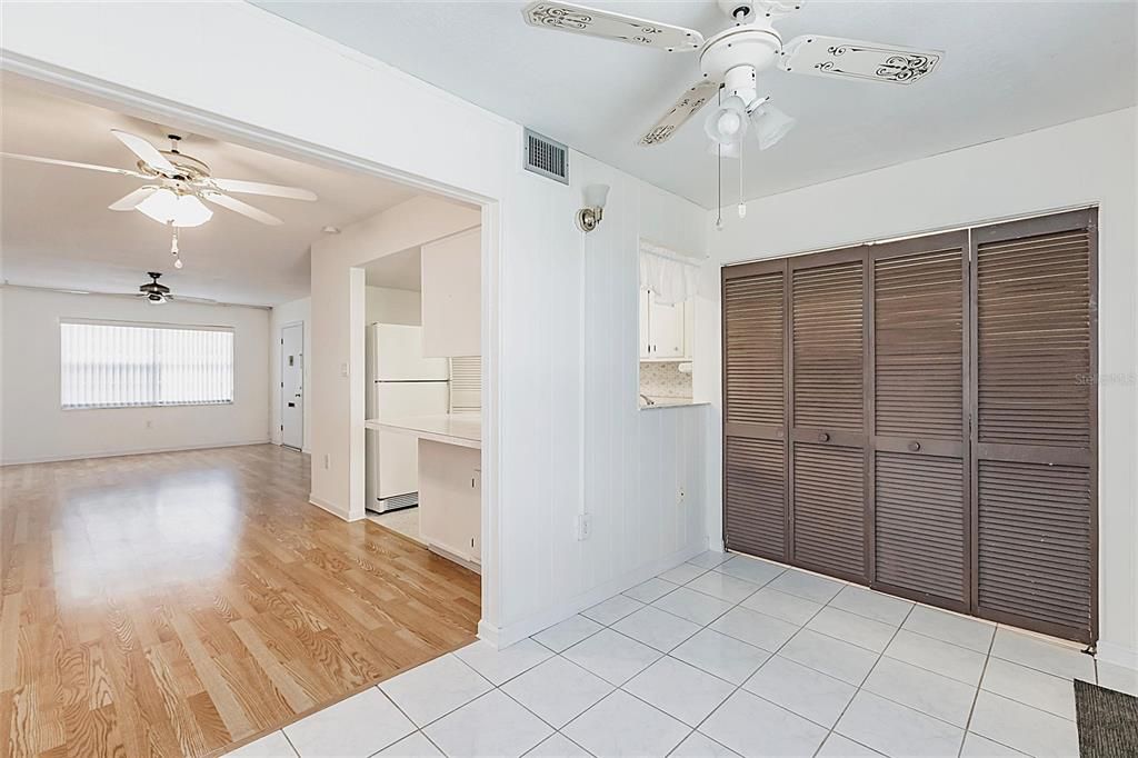 En Renta: $1,450 (2 camas, 2 baños, 965 Pies cuadrados)