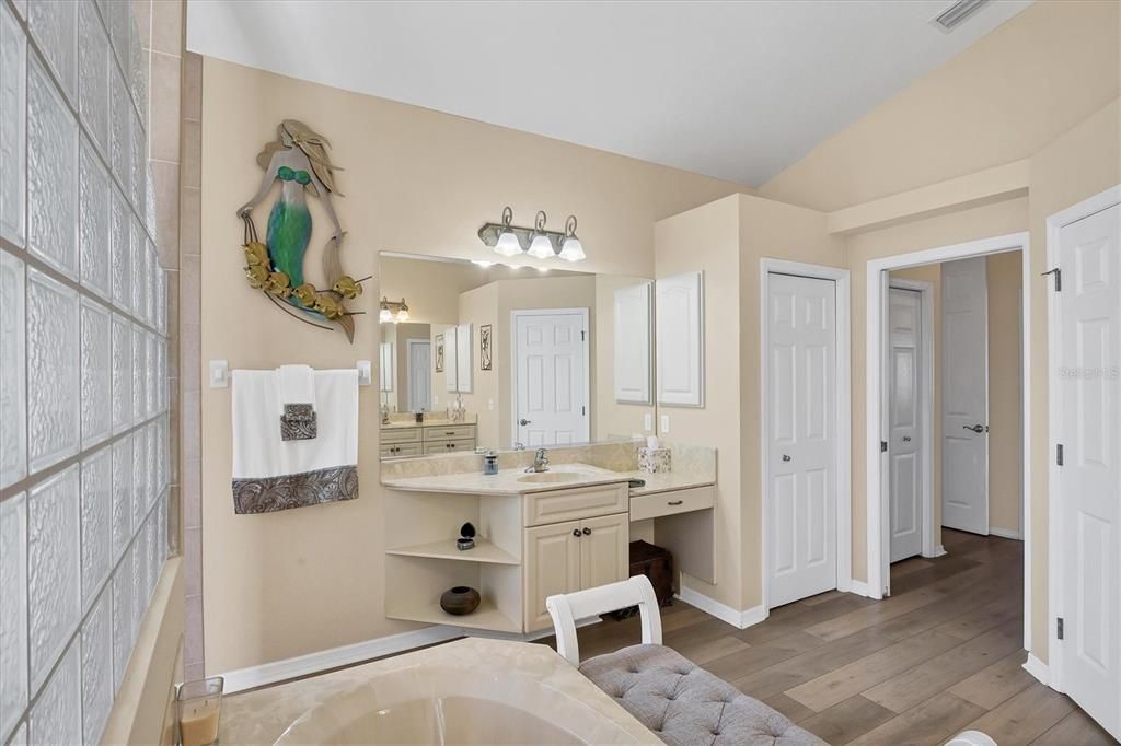 For Sale: $499,900 (3 beds, 2 baths, 2309 Square Feet)