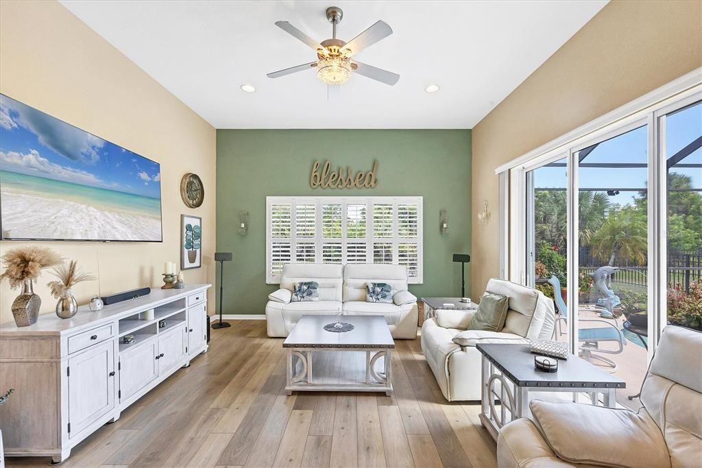 For Sale: $499,900 (3 beds, 2 baths, 2309 Square Feet)