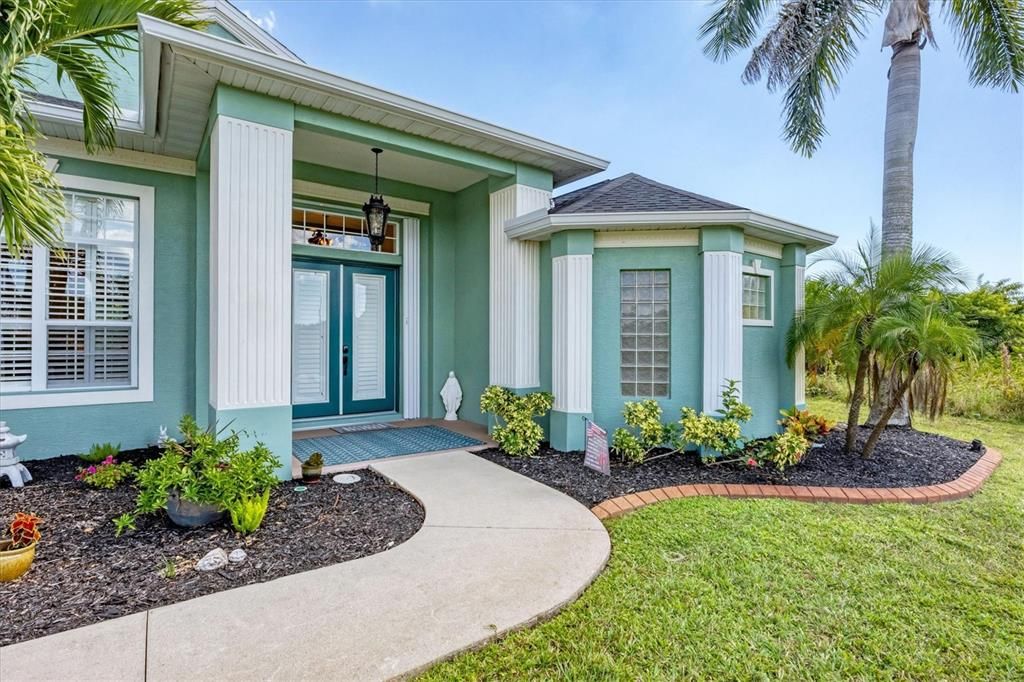 For Sale: $499,900 (3 beds, 2 baths, 2309 Square Feet)