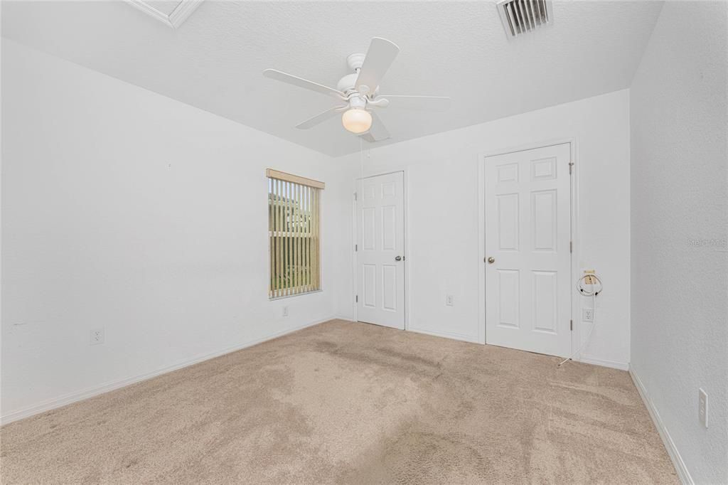 For Sale: $400,000 (4 beds, 2 baths, 2192 Square Feet)