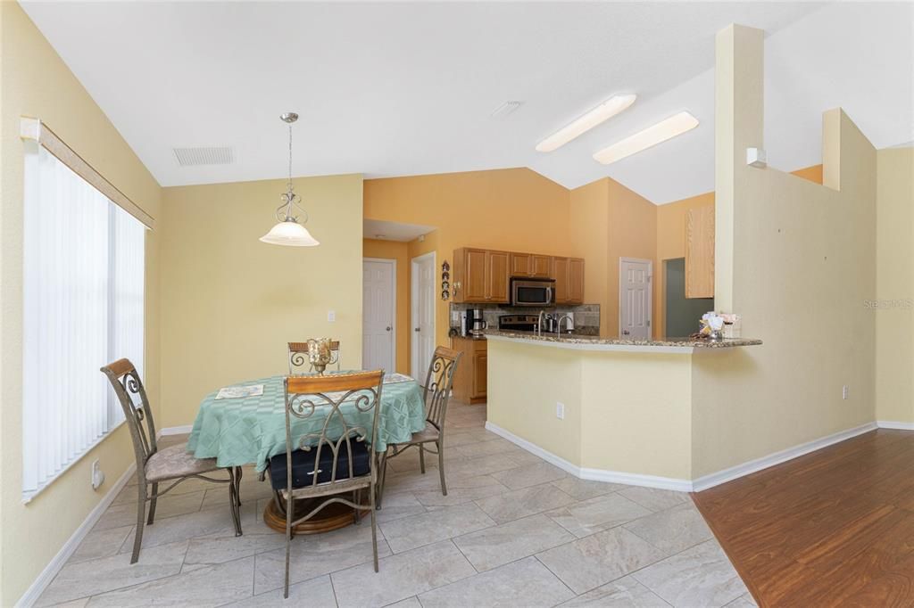 For Sale: $400,000 (4 beds, 2 baths, 2192 Square Feet)