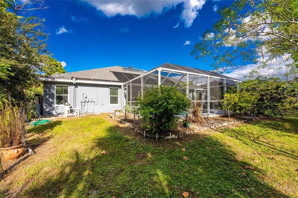 For Sale: $400,000 (4 beds, 2 baths, 2192 Square Feet)