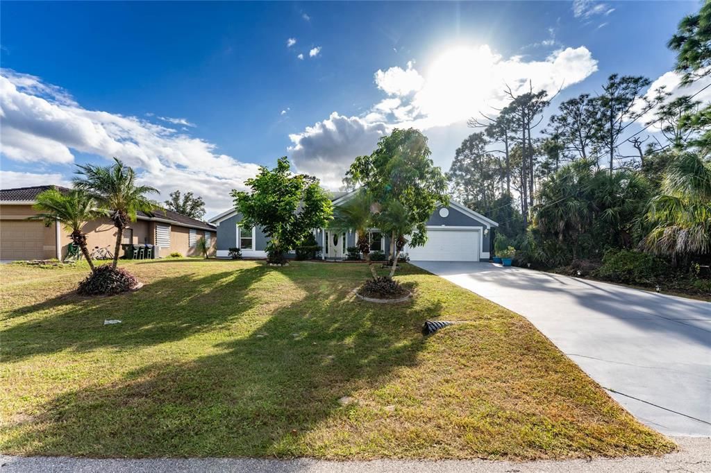 For Sale: $400,000 (4 beds, 2 baths, 2192 Square Feet)