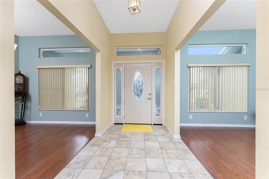 For Sale: $400,000 (4 beds, 2 baths, 2192 Square Feet)