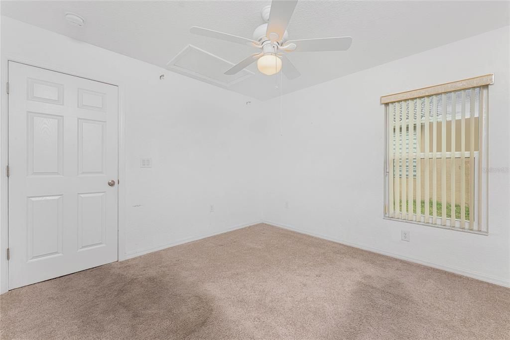 For Sale: $400,000 (4 beds, 2 baths, 2192 Square Feet)