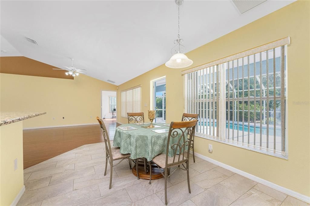 For Sale: $400,000 (4 beds, 2 baths, 2192 Square Feet)