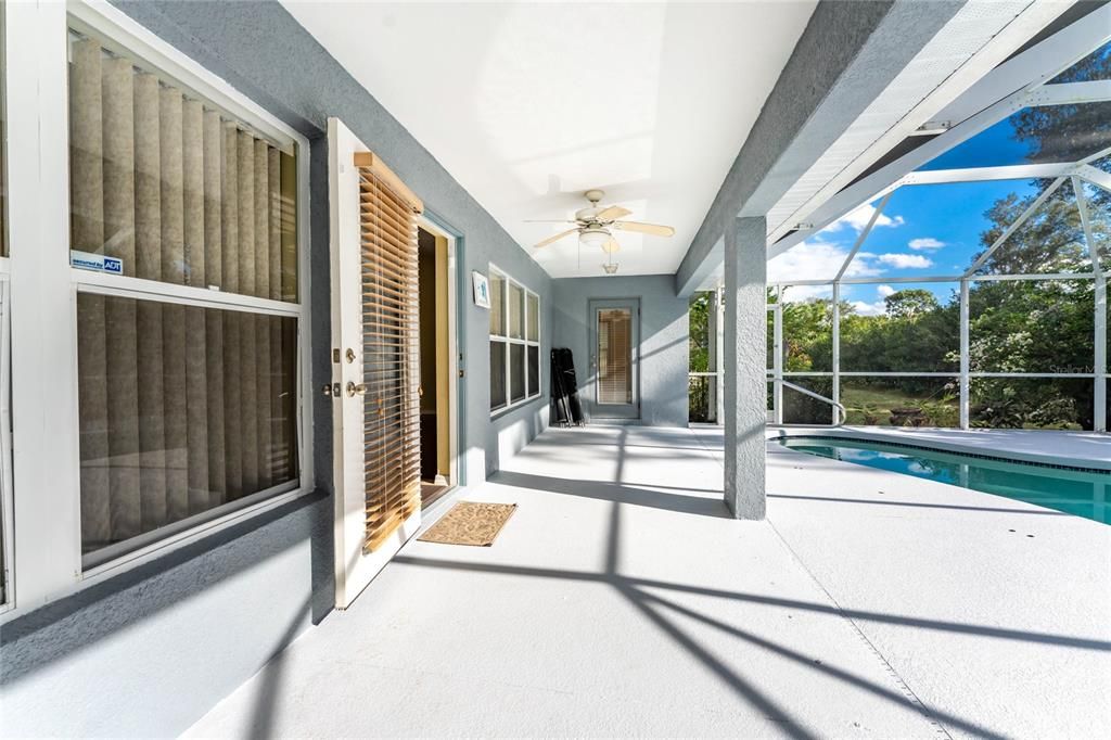 For Sale: $400,000 (4 beds, 2 baths, 2192 Square Feet)