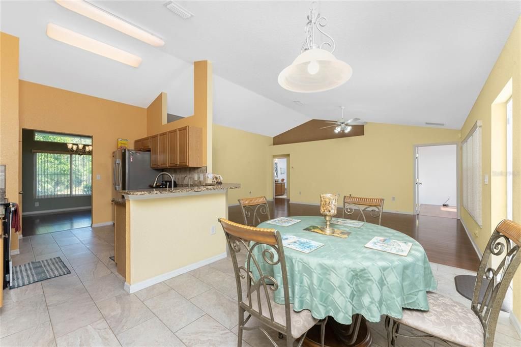 For Sale: $400,000 (4 beds, 2 baths, 2192 Square Feet)