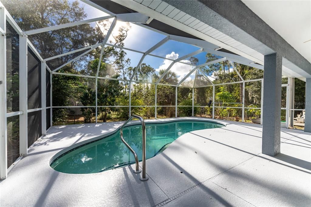 For Sale: $400,000 (4 beds, 2 baths, 2192 Square Feet)