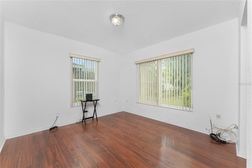 For Sale: $400,000 (4 beds, 2 baths, 2192 Square Feet)