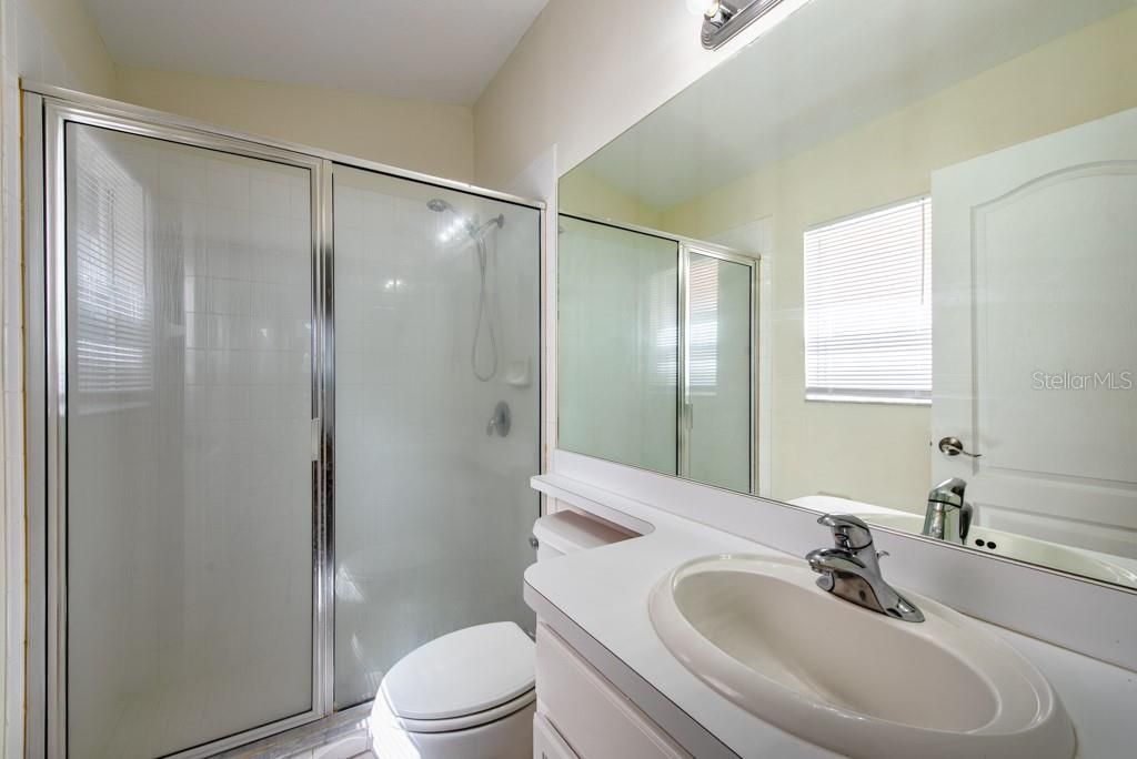 Под контрактом: $275,000 (3 спален, 2 ванн, 1360 Квадратных фут)