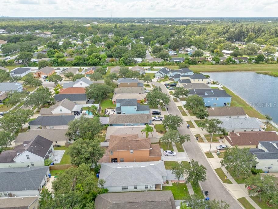 Под контрактом: $275,000 (3 спален, 2 ванн, 1360 Квадратных фут)