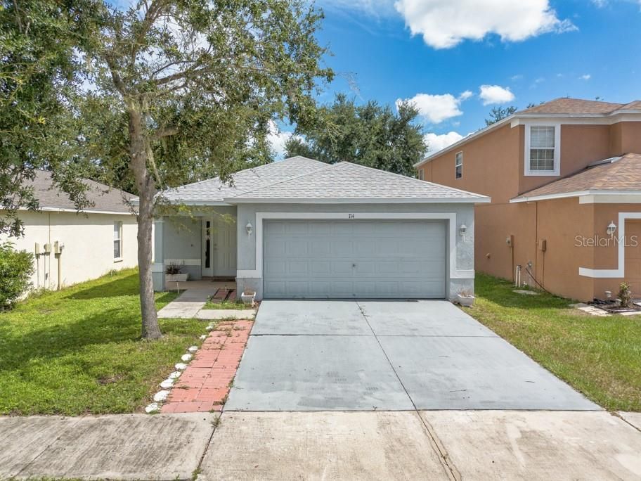 Под контрактом: $275,000 (3 спален, 2 ванн, 1360 Квадратных фут)