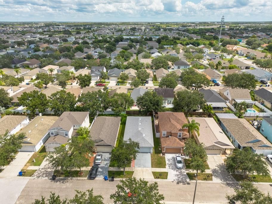 Под контрактом: $275,000 (3 спален, 2 ванн, 1360 Квадратных фут)