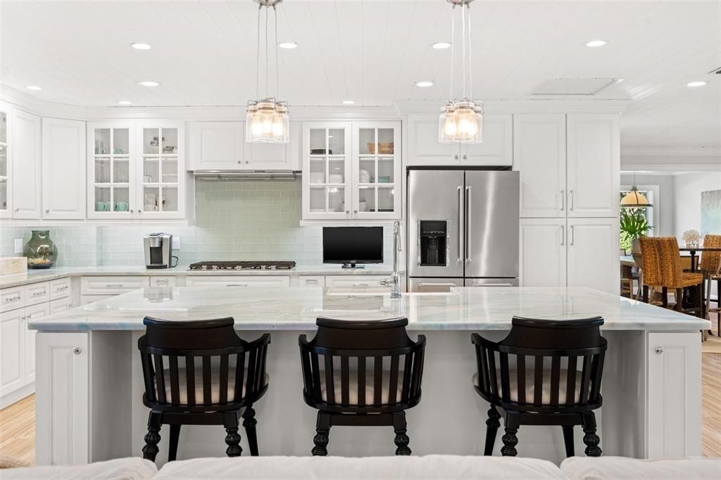 В аренду: $4,900 (2 спален, 2 ванн, 1915 Квадратных фут)