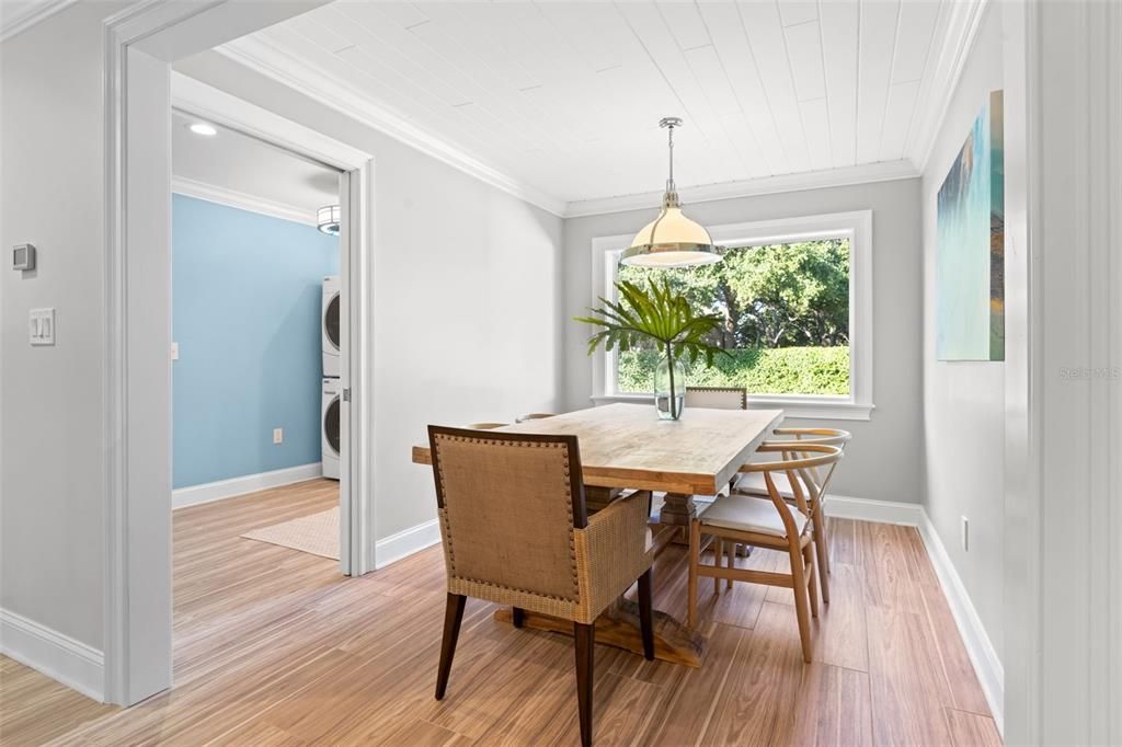 В аренду: $4,900 (2 спален, 2 ванн, 1915 Квадратных фут)