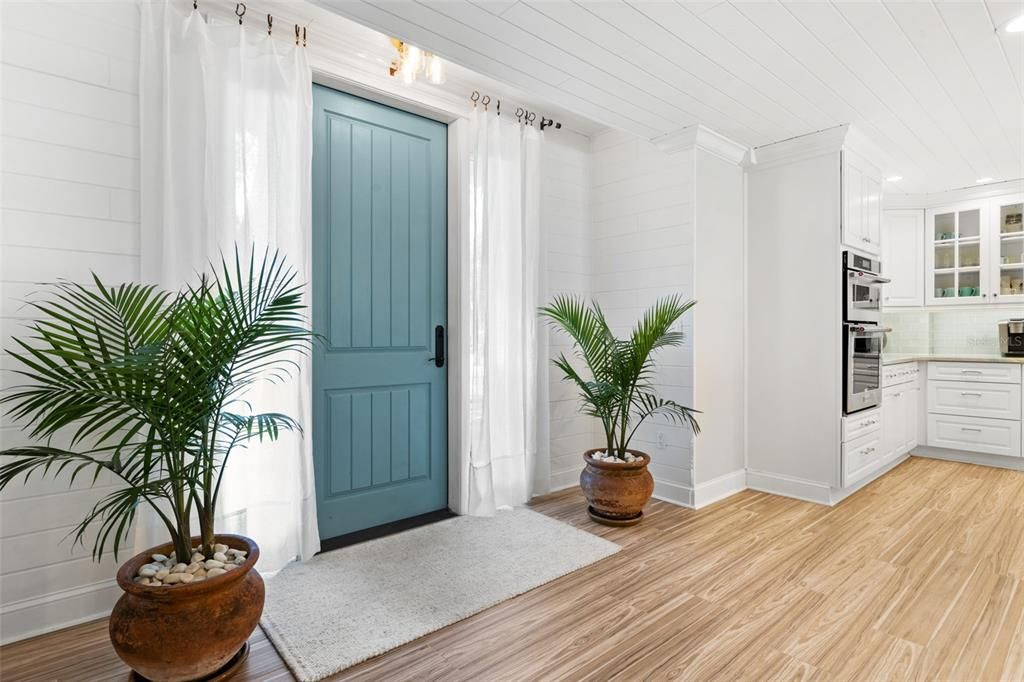 В аренду: $4,900 (2 спален, 2 ванн, 1915 Квадратных фут)