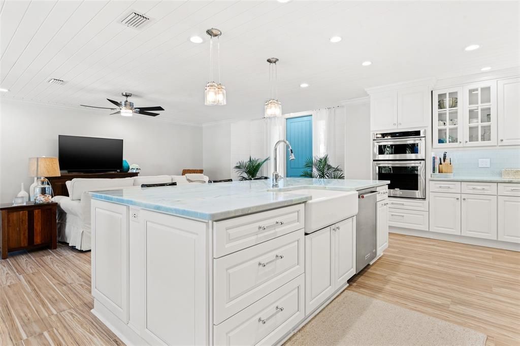 В аренду: $4,900 (2 спален, 2 ванн, 1915 Квадратных фут)