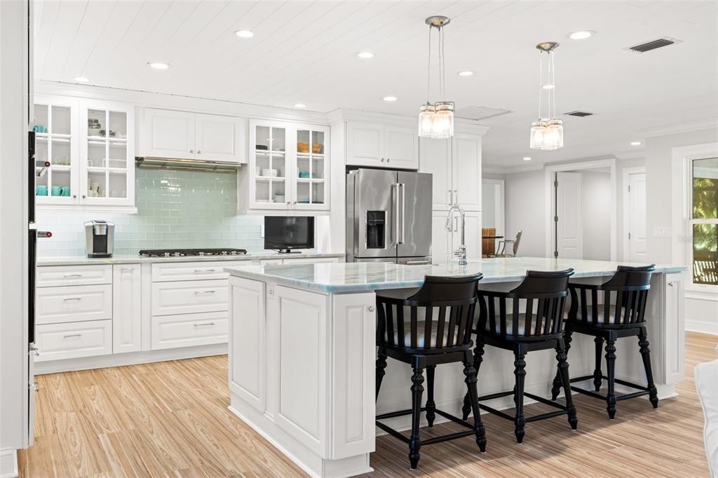 В аренду: $4,900 (2 спален, 2 ванн, 1915 Квадратных фут)