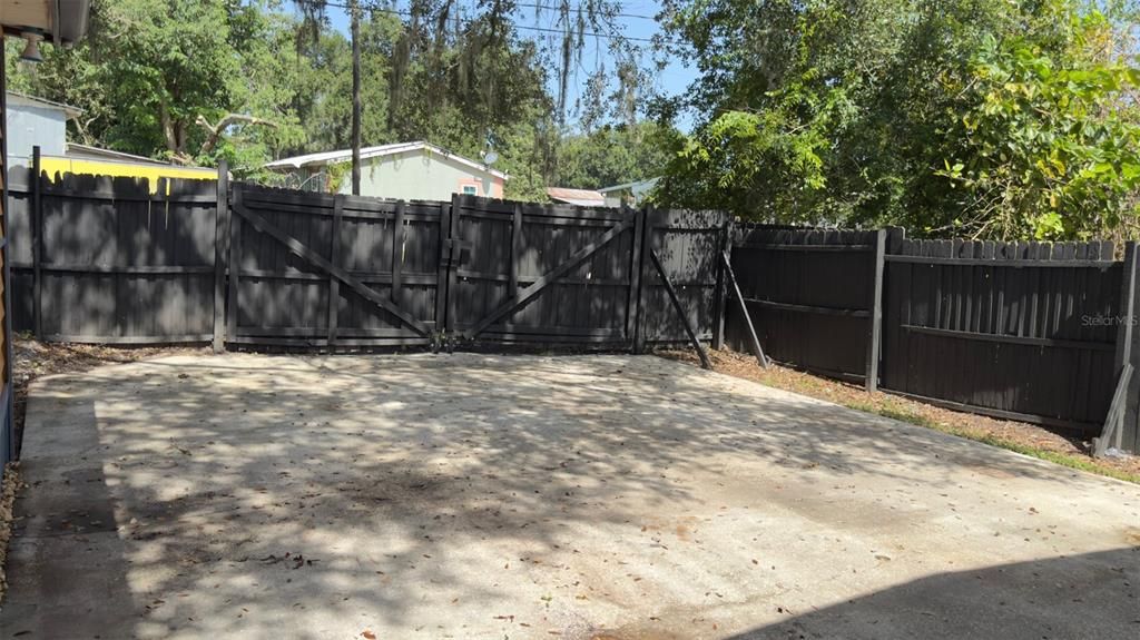 En Venta: $260,000 (3 camas, 2 baños, 1200 Pies cuadrados)