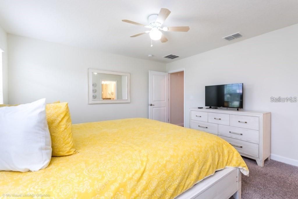 На продажу: $458,000 (4 спален, 3 ванн, 1914 Квадратных фут)