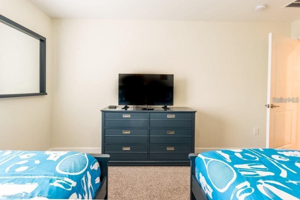 На продажу: $458,000 (4 спален, 3 ванн, 1914 Квадратных фут)