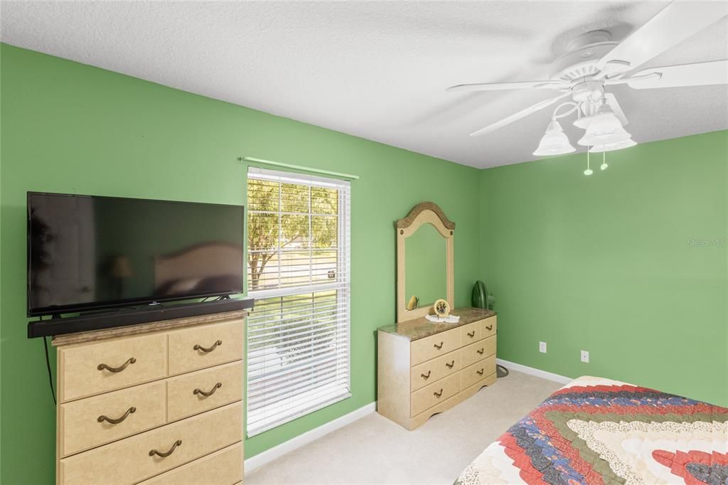 На продажу: $350,000 (2 спален, 2 ванн, 1633 Квадратных фут)