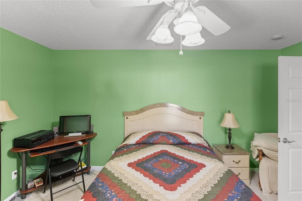 На продажу: $350,000 (2 спален, 2 ванн, 1633 Квадратных фут)