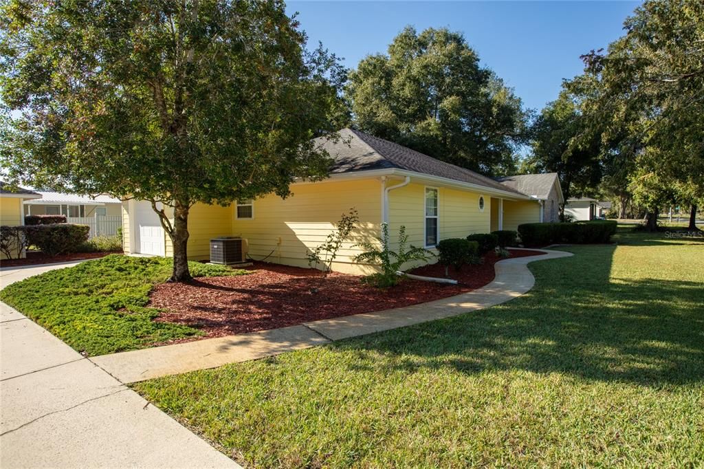 На продажу: $350,000 (2 спален, 2 ванн, 1633 Квадратных фут)