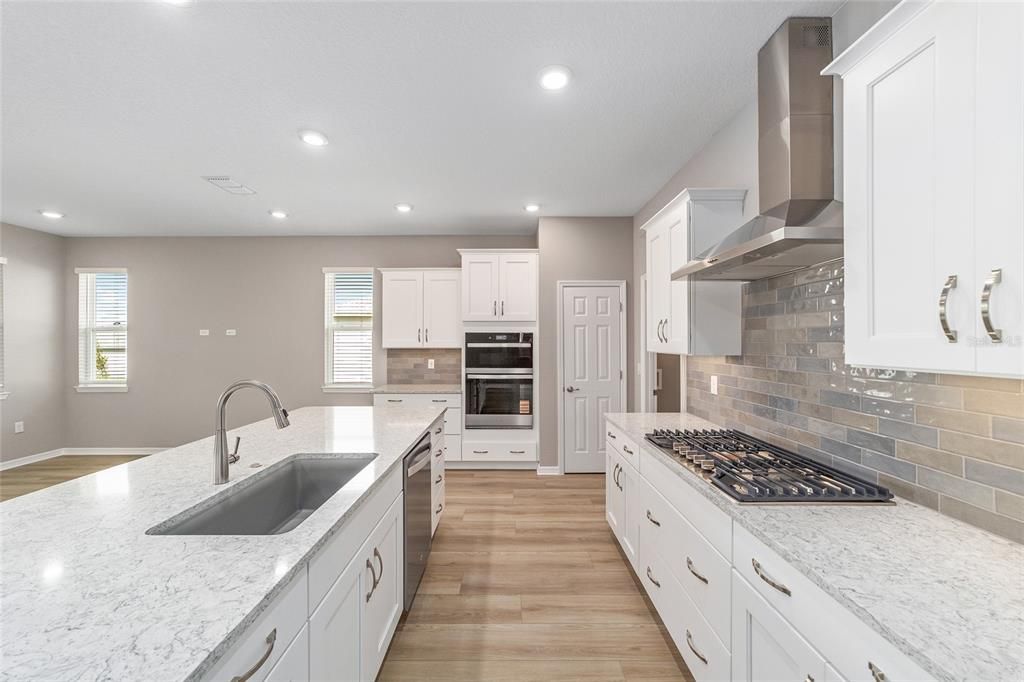 Active With Contract: $349,000 (2 beds, 2 baths, 1767 Square Feet)