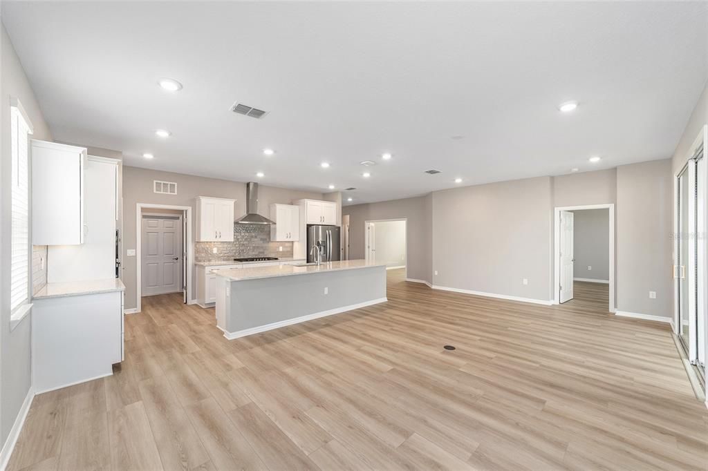 Active With Contract: $349,000 (2 beds, 2 baths, 1767 Square Feet)