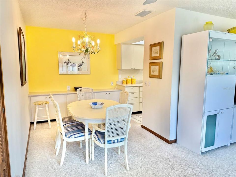 For Sale: $925,000 (2 beds, 2 baths, 1064 Square Feet)