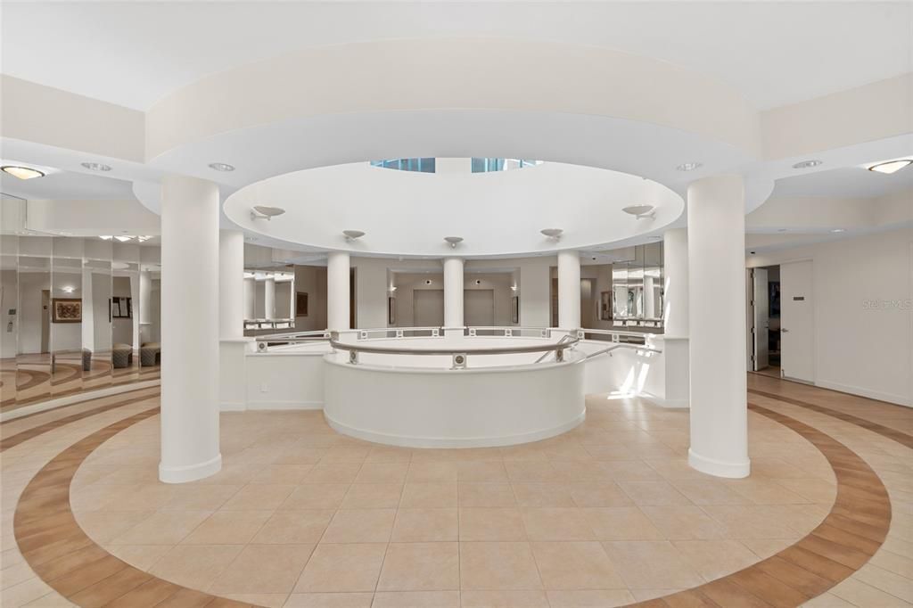 For Sale: $1,524,900 (3 beds, 2 baths, 1942 Square Feet)