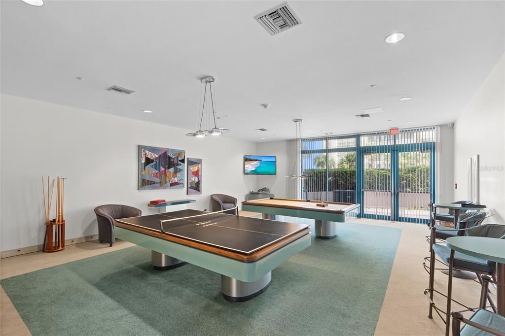 For Sale: $1,524,900 (3 beds, 2 baths, 1942 Square Feet)