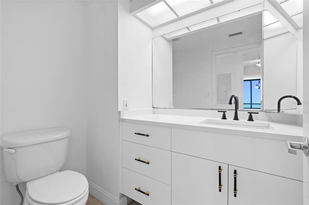 For Sale: $1,524,900 (3 beds, 2 baths, 1942 Square Feet)