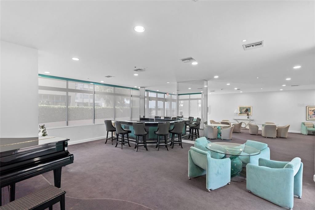 For Sale: $1,524,900 (3 beds, 2 baths, 1942 Square Feet)