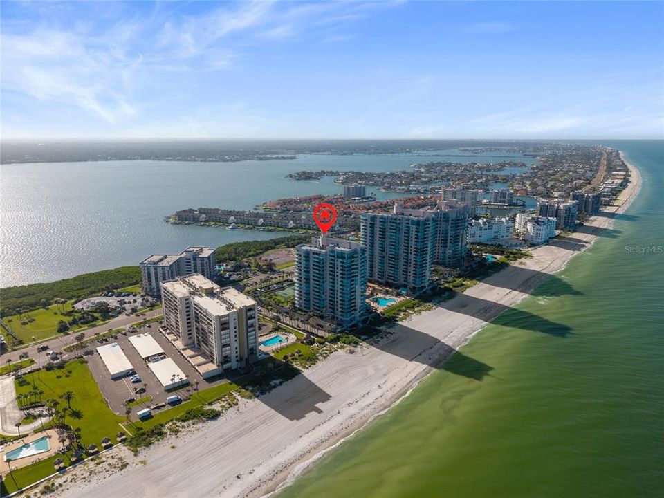 For Sale: $1,524,900 (3 beds, 2 baths, 1942 Square Feet)