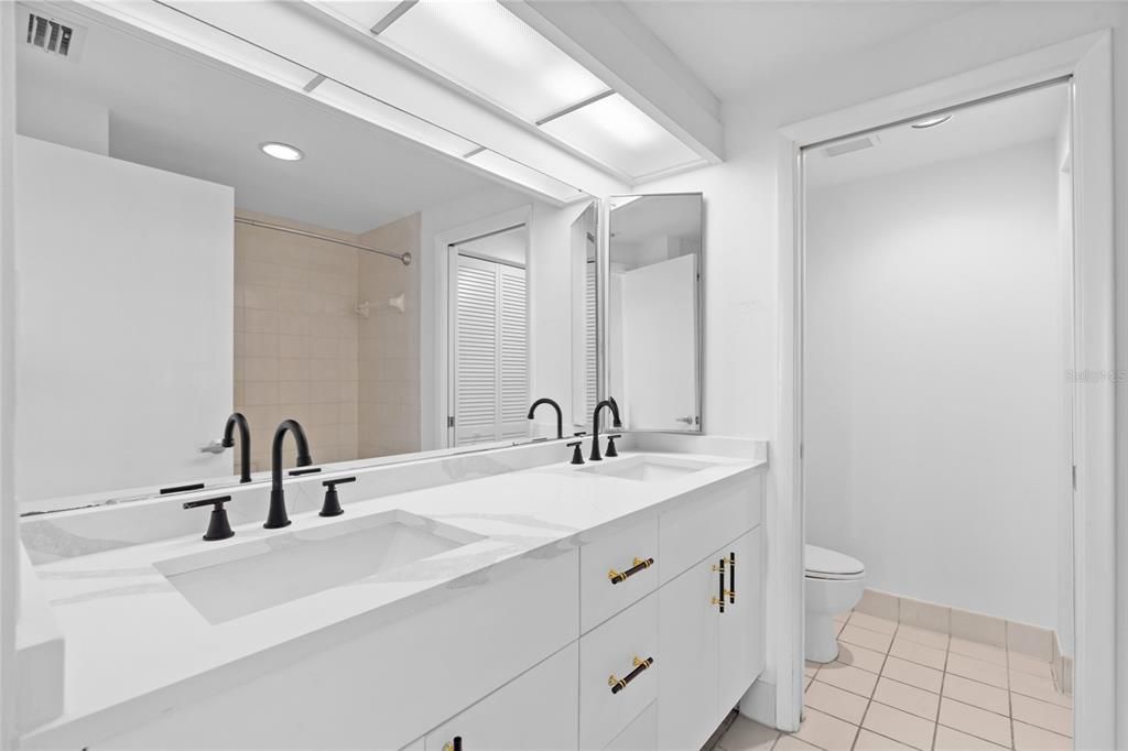 For Sale: $1,524,900 (3 beds, 2 baths, 1942 Square Feet)