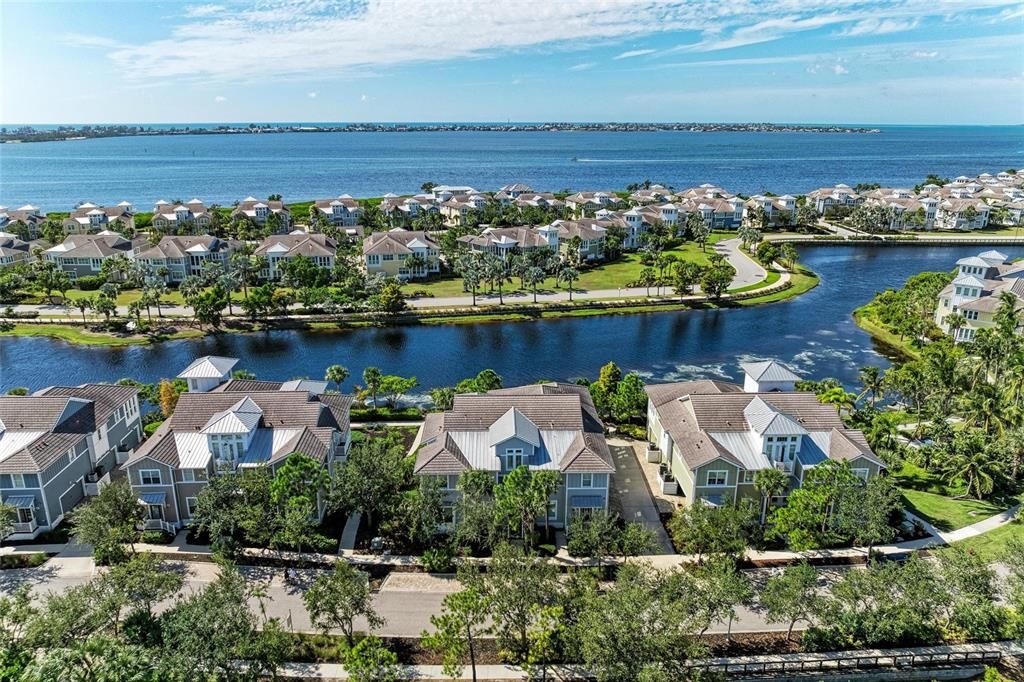 Activo con contrato: $995,300 (3 camas, 2 baños, 2072 Pies cuadrados)