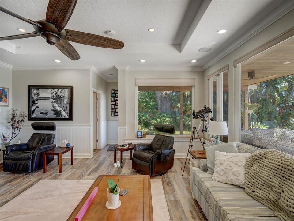 En Venta: $1,345,000 (3 camas, 3 baños, 1900 Pies cuadrados)